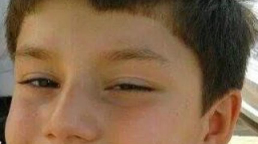 Dut Yemek İsterken Balkondan D&uuml;şt&uuml;