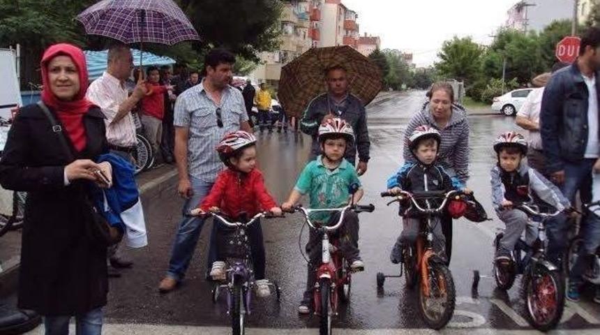 Karesi Amat&ouml;r Bisiklet Yarışları Yapıldı