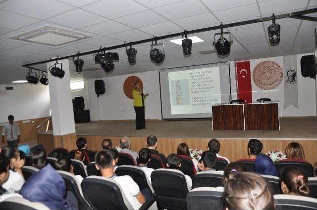 Sigaranın Zararları Konferansla Anlatıldı