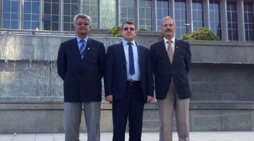 Asimder Bak&uuml;&rsquo;de Van&rsquo;ı Tanıttı