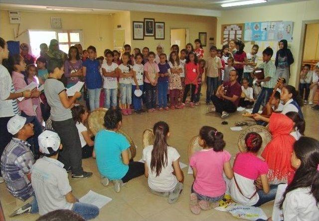 Bilgi Evleri &Ouml;ğrencilerinden Karne Şenliği 2