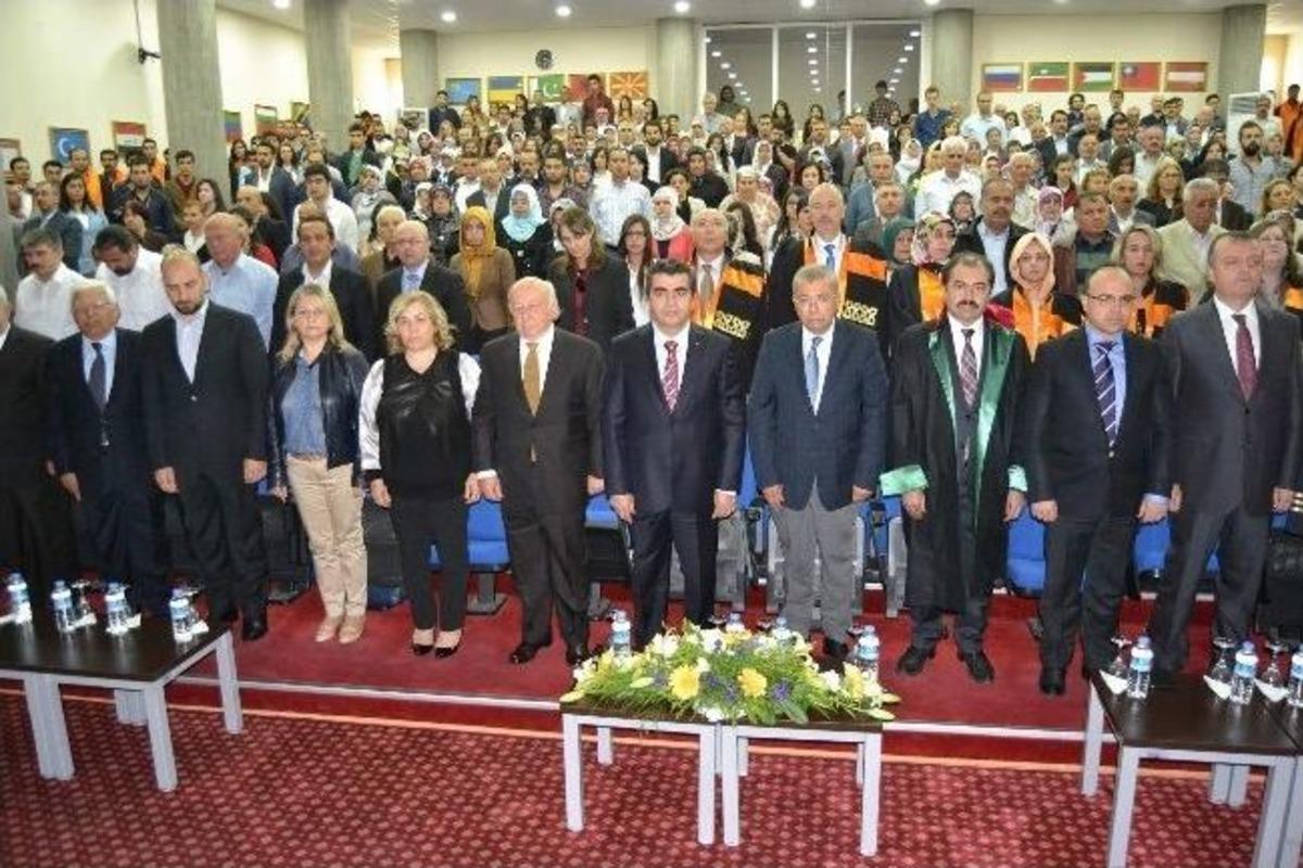 Er&uuml; T&uuml;rkan-tuncer Has&ccedil;alık Turizm Fak&uuml;ltesinde Mezuniyet T&ouml;reni