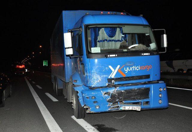 Bursa'da Trafik Kazası: 1 Ölü, 3 Yaralı