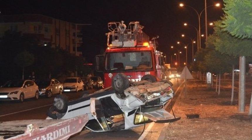 Hilvan'da Trafik Kazası: 2 Yaralı