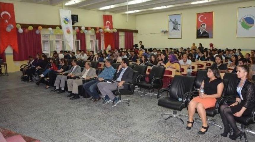 Radyo Tv B&ouml;l&uuml;m&uuml; &Ouml;ğrencilerinin Muhteşem Finali