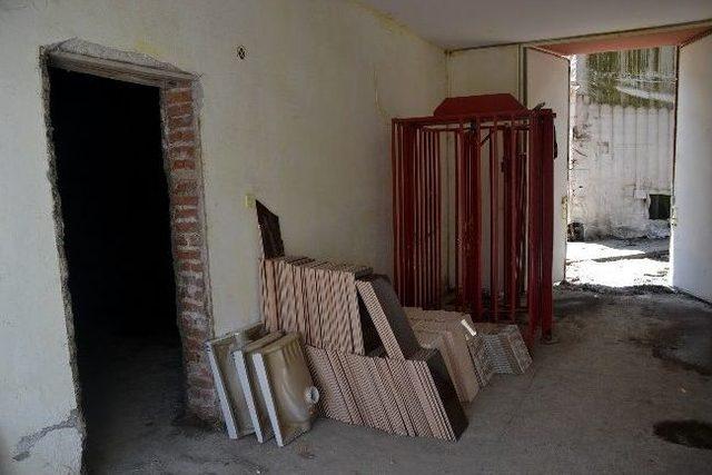 Çorlu Stadyumunda Çalışmalar Tüm Hızıyla Sürüyor 1