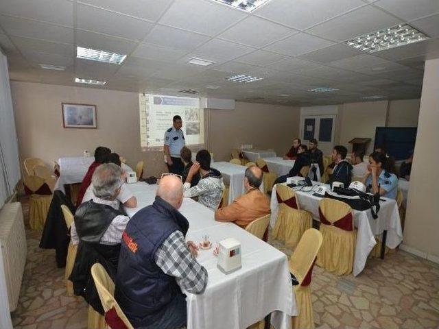 Kırklareli Emniyetinden Motosiklet Kullananlara Eğitim 2