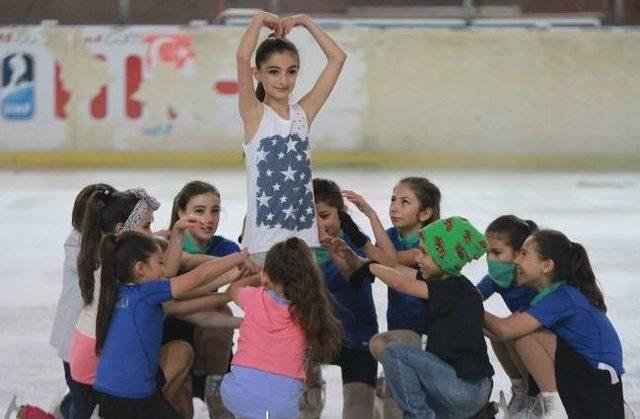 Patenciler Yaptıkları Gösterileriyle Büyük Alkış Aldı