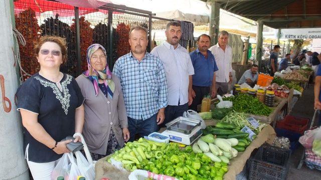 Burhaniye'de 'organik' pazar açıldı