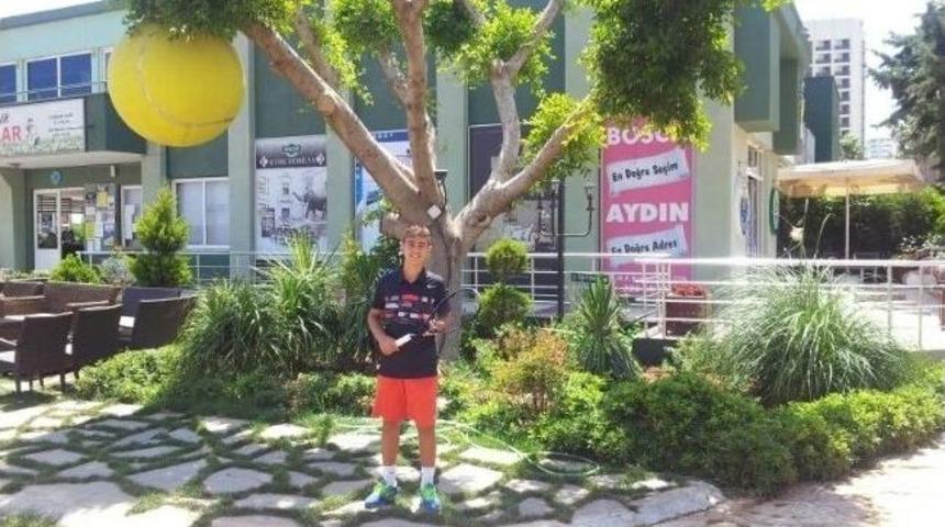 Mersinli Gen&ccedil; Tenis&ccedil;i Milli Takıma Se&ccedil;ildi