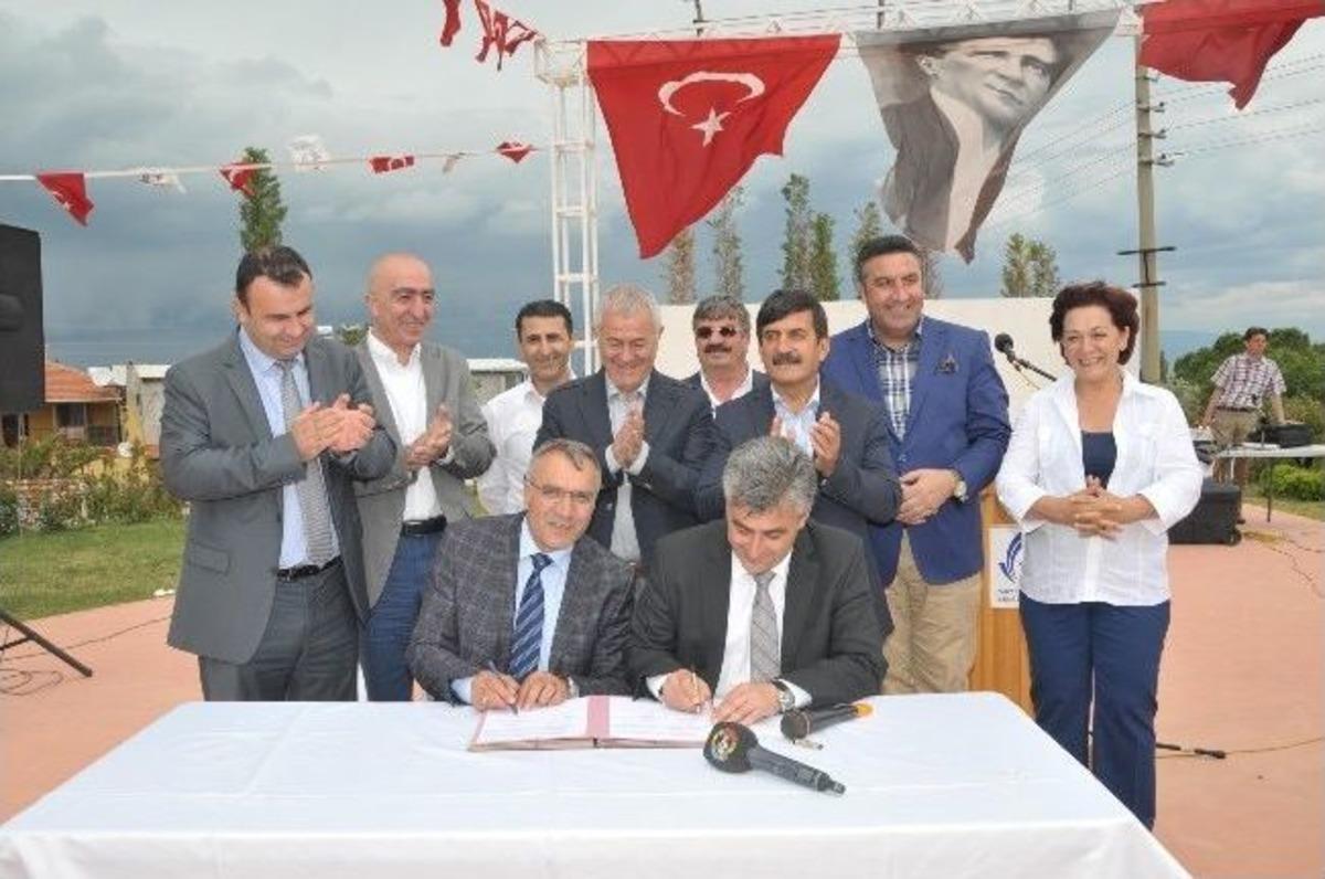 G&uuml;zelbah&ccedil;e'de Toplu S&ouml;zleşme Sevinci