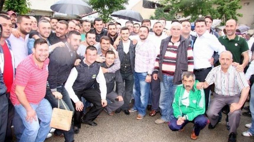Teksas Trib&uuml;n&uuml;nden Umre &Ccedil;ıkarması