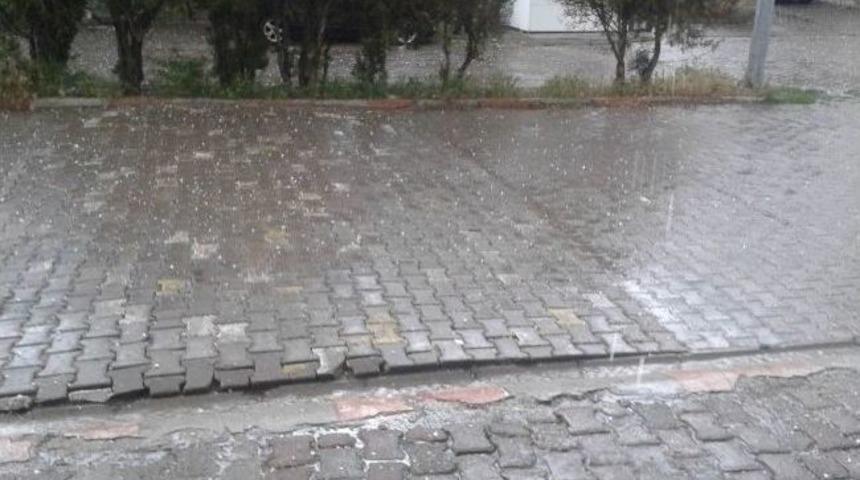 Gemerek&rsquo;te Dolu Yağışı Etkili Oldu