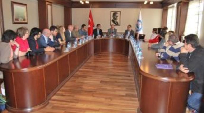AS&Uuml;'de 10 &Uuml;lke Temsilcisi Bir Araya Geldi