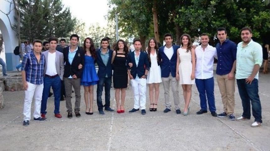 Kanuni Sultan S&uuml;leyman Anadolu Lisesi&rsquo;nde Mezuniyet T&ouml;reni