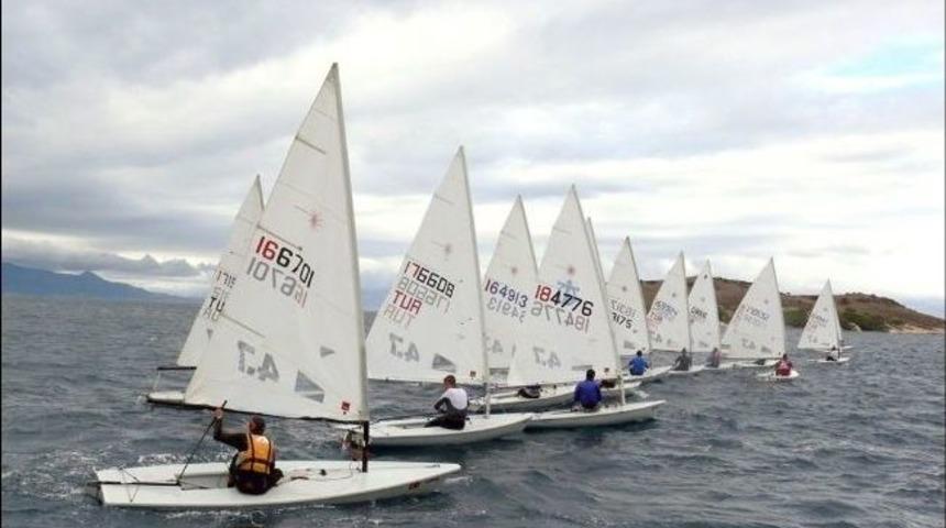 Fo&ccedil;a&rsquo;da Yelkenler Fora