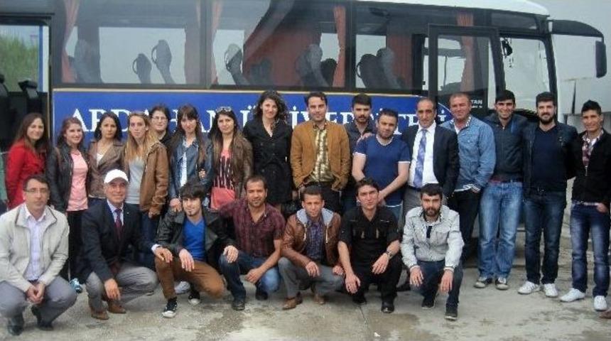 Ar&uuml;&rsquo;l&uuml; &Ouml;ğrencilerden Erzurum'a Teknik Gezi