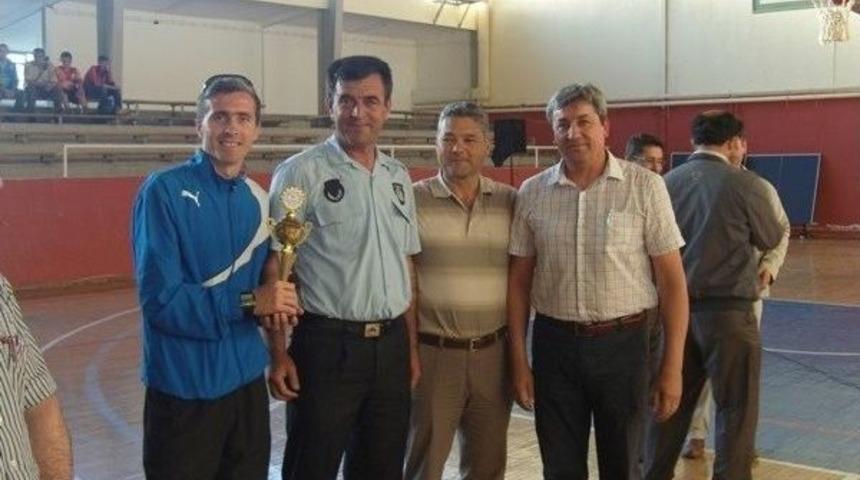 G&ouml;me&ccedil;&rsquo;de Voleybol Heyecanı Sona Erdi