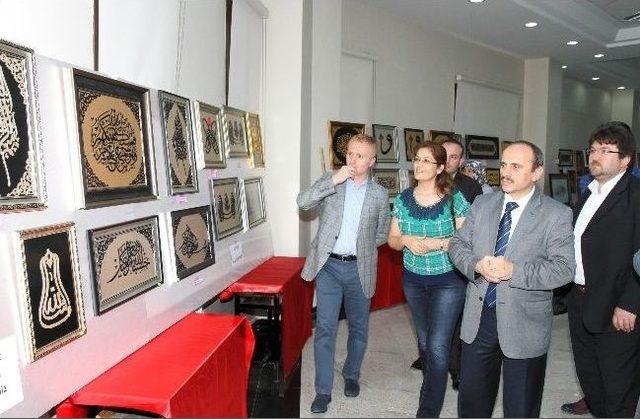 İmam Hatipli &Ouml;ğrencilerin H&uuml;sn-&uuml; Hat Sergisi G&ouml;z Doldurdu 1