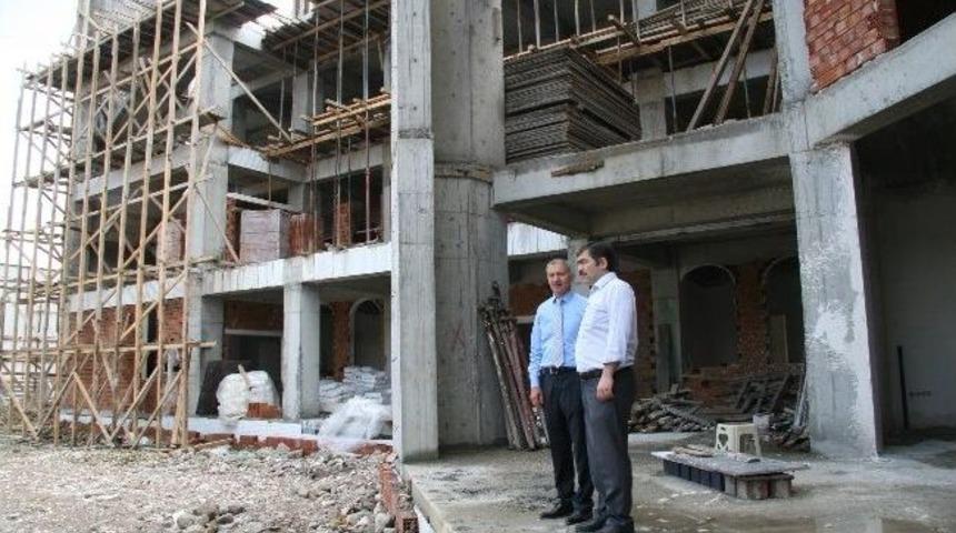 Başkan Dişli, İmam Hatip Okulu İnşaatını Gezdi