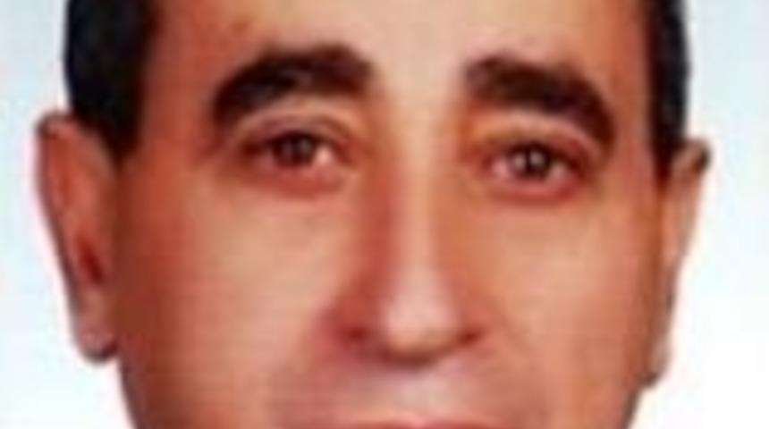 &Ouml;ğrencinin Yumruk Attığı M&uuml;d&uuml;r Yardımcısı Hayatını Kaybetti