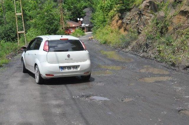 Özel Halk Otobüslerinin Sefer Yapmadığı Dilaver Mahallesi Tepkili