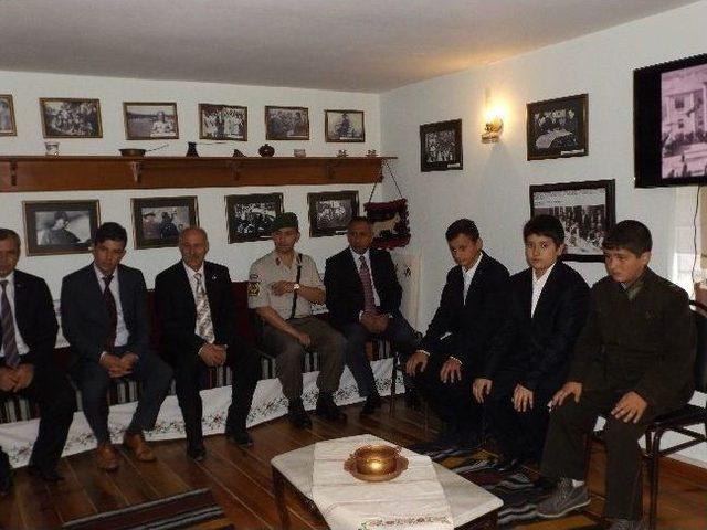 Atat&uuml;rk&rsquo;&uuml;n Muratlı&rsquo;ya Gelişi T&ouml;renle Kutlandı 2