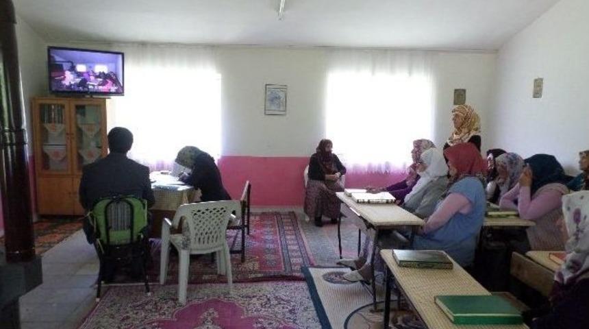 Kumru Tekke Mahallesi Kur&rsquo;an Kursu&rsquo;nda Veda Programı