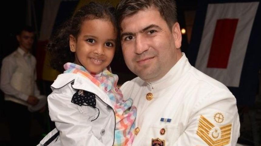 Barbaros T&uuml;rk Deniz G&ouml;rev Grubu Tanzanya'yı Ziyaret Etti