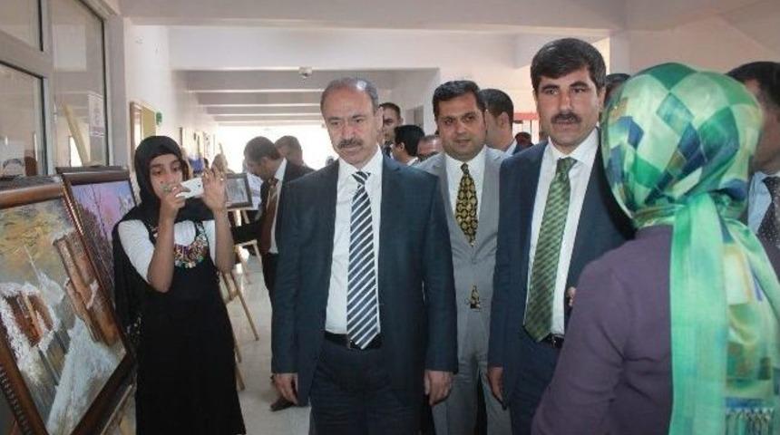 Muş Hem&rsquo;de Yılsonu Sergisi