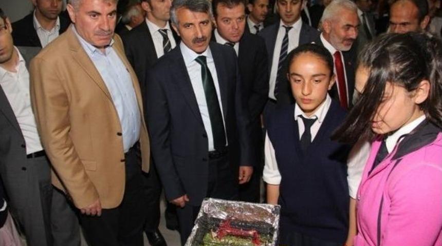 Yılsonu Proje Ve Etkinlik Sergisi D&uuml;zenlendi