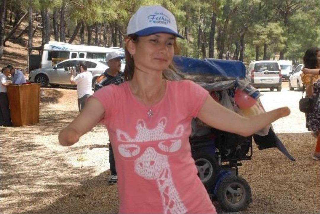 Engelliler Şenliğine B&uuml;y&uuml;k Katılım