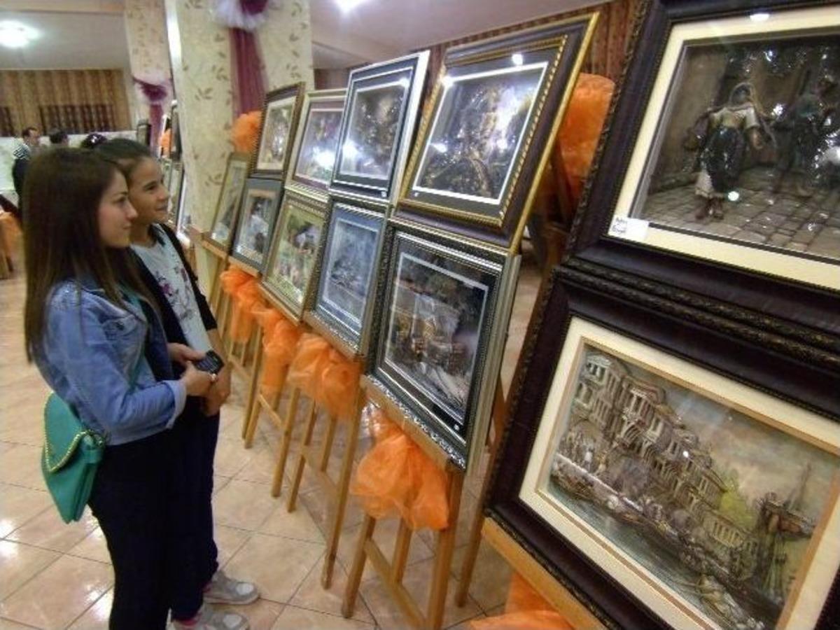 Hayrabolu'da Halk Eğitim Merkezi Yıl Sonu Sergisi D&uuml;zenlendi