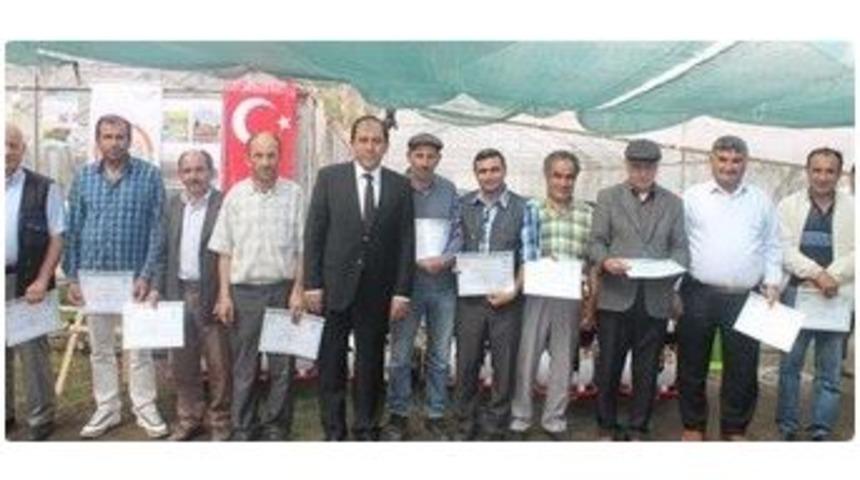 &Ouml;rt&uuml;altı &Uuml;reticilerine Tarla Okulu A&ccedil;ıldı