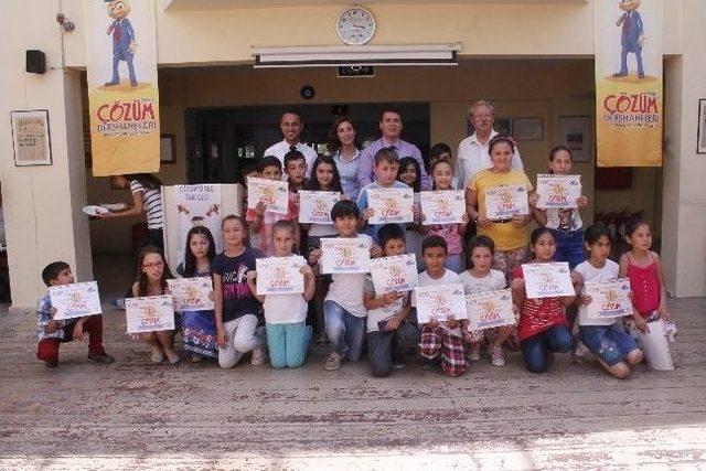 Selçuk Çözüm’den İngilizce Sertifika Töreni