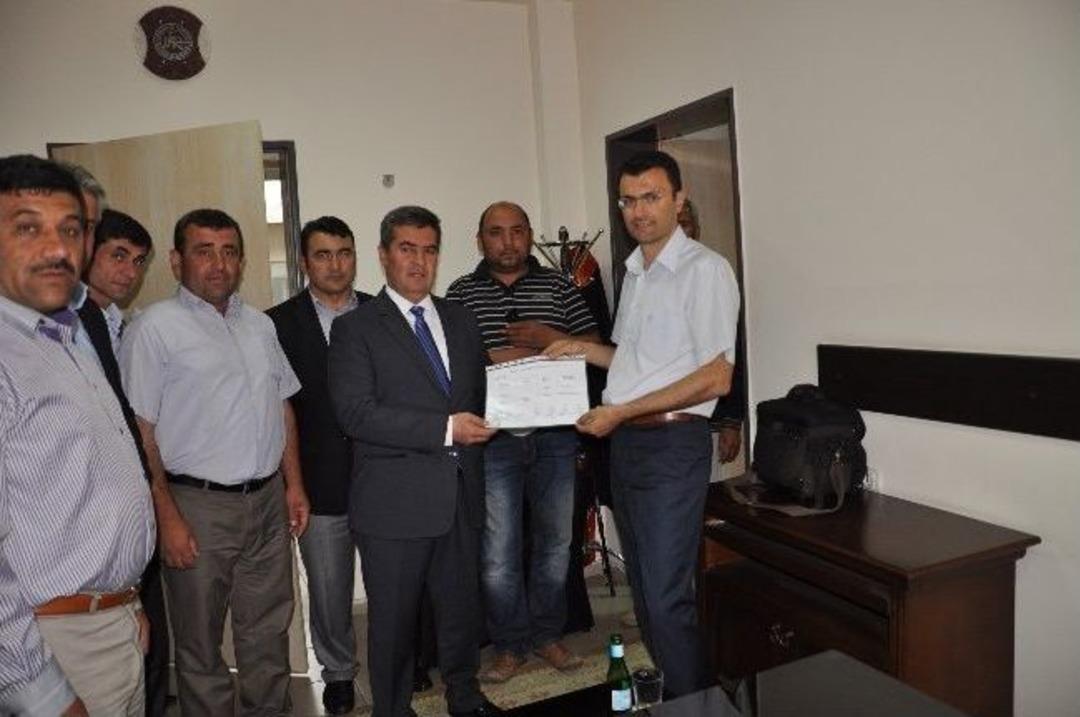 Buharkent Belediye Başkanı Erol Mazbatasını Aldı