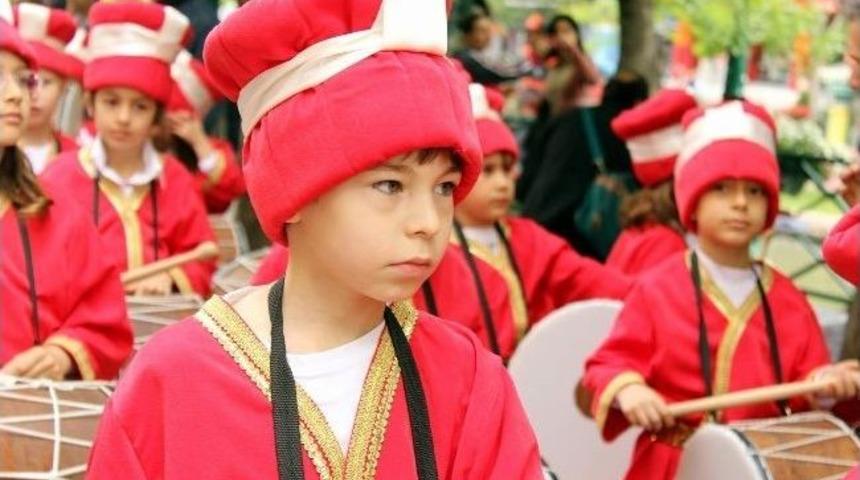 Eskişehir'de 't&uuml;rk D&uuml;nyası Bilim Olimpiyatları' Y&uuml;r&uuml;y&uuml;ş&uuml;