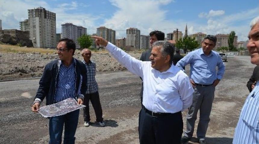 G&uuml;l&uuml;k Ve Şehit Nazımbey Mahallelerine Yaya Yolu Ve Otopark Yapılacak