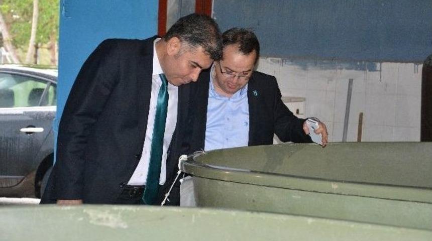 Emniyet M&uuml;d&uuml;r&uuml; Karab&ouml;rk&rsquo;ten Su &Uuml;r&uuml;nleri Fak&uuml;ltesine Ziyaret