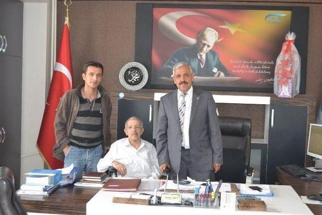 &Uuml;nl&uuml; Şapkacı Zeynel Akkaş Hayatını Kaybetti 1