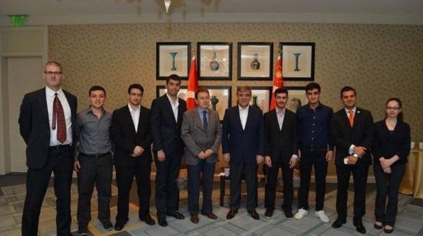 Cumhurbaşkanı G&uuml;l, Abd'deki Ag&uuml; &Ouml;ğrencileriyle Buluştu