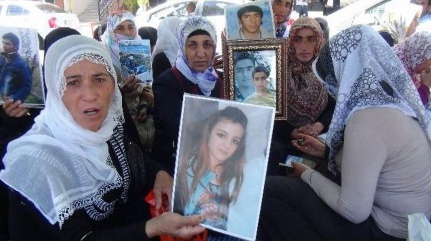 Diyarbakır&rsquo;daki Eyleme Katılmak İ&ccedil;in İneklerini Sattı