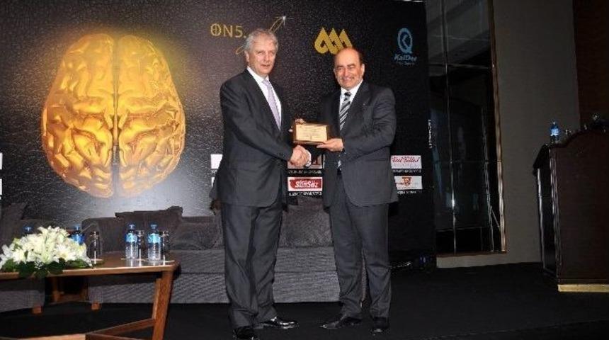 Kalder M&uuml;kemmelliğin Yol Haritasını &Ccedil;izdi