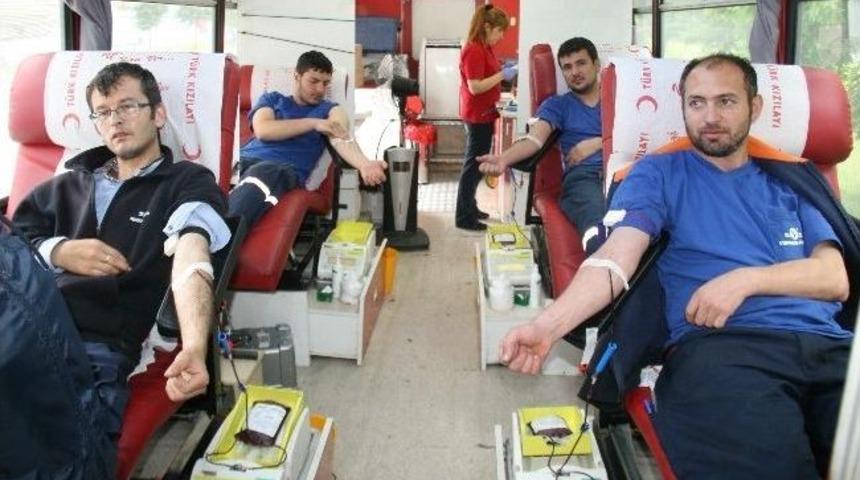 Standard Profil &Ccedil;alışanlarından Kan Bağışı