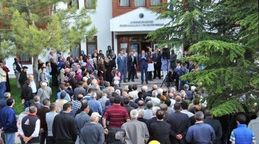 Başkan Tiryaki, Mahalle Sakinleriyle Kentsel D&ouml;n&uuml;ş&uuml;m&uuml; Konuştu