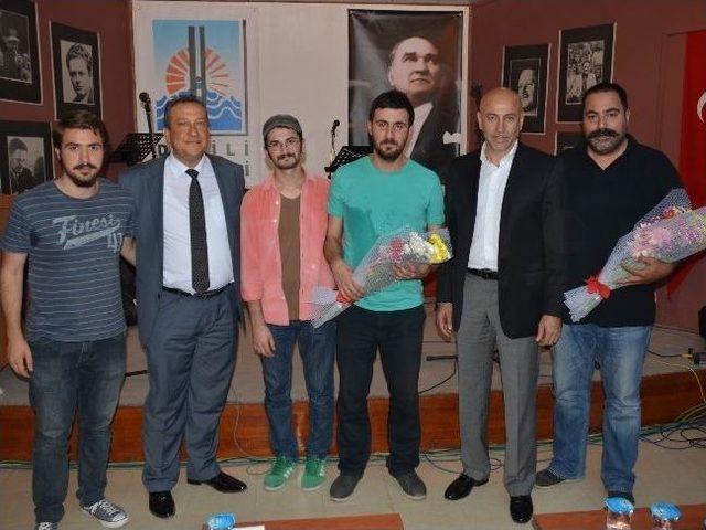 Dikili Dünya Şairi Nazım’ı ‘muhteşem’ Andı 2