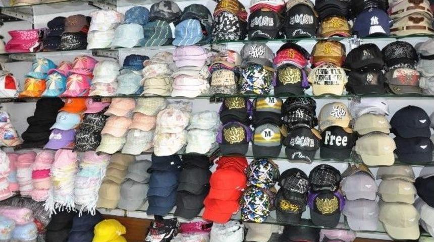 Gaziantepli Şapkacı: "bu Yazın Modası Hip Hop Şapkaları"