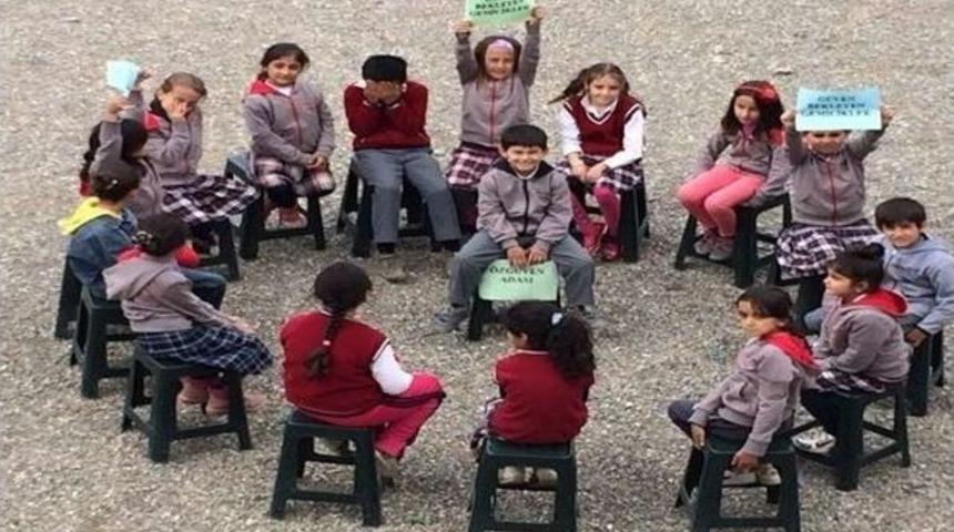 &Ouml;ğrenciler &Ouml;z G&uuml;ven Etkinliği D&uuml;zenledi