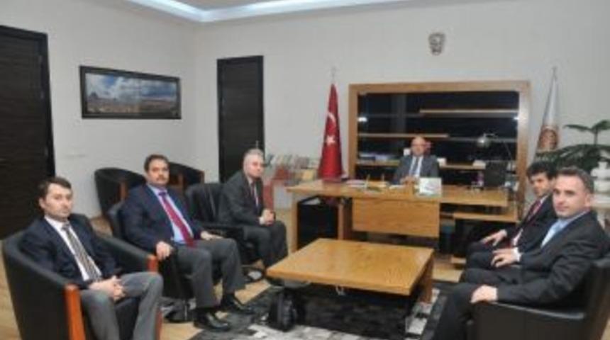 Başkan &Ccedil;oban Ak&uuml; Hastanesi Y&ouml;neticilerini Ağırladı