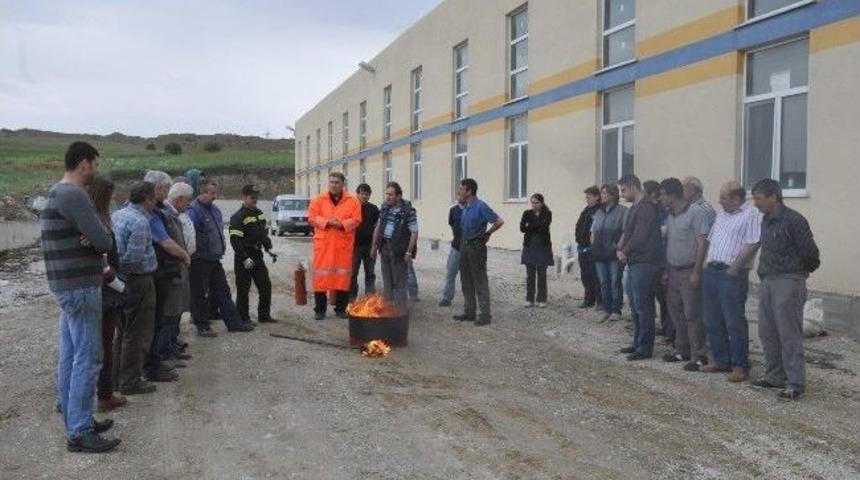 Boz&uuml;y&uuml;k&rsquo;te Yangın Eğitimleri S&uuml;r&uuml;yor